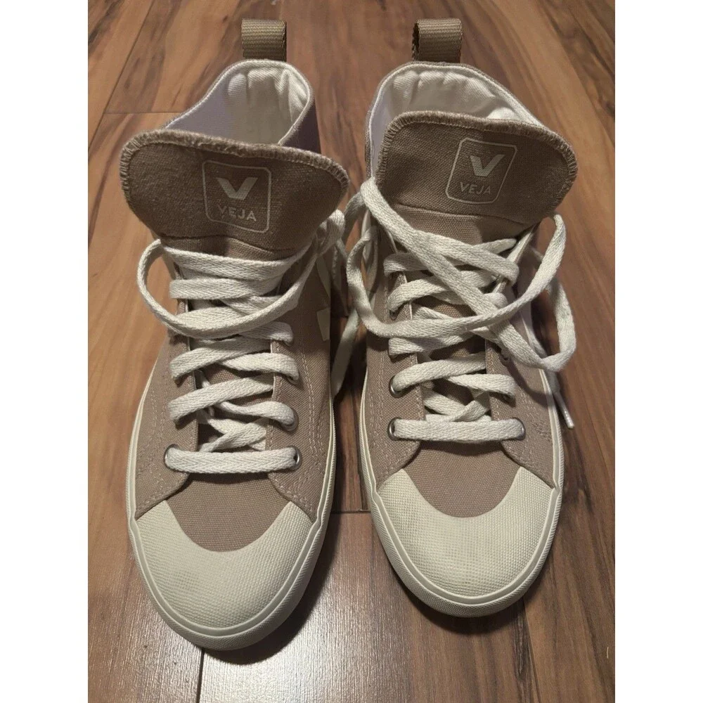 Veja size sneakers
